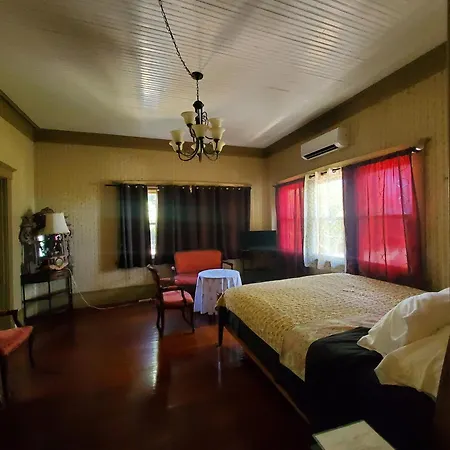 Manoa Valley Inn-3